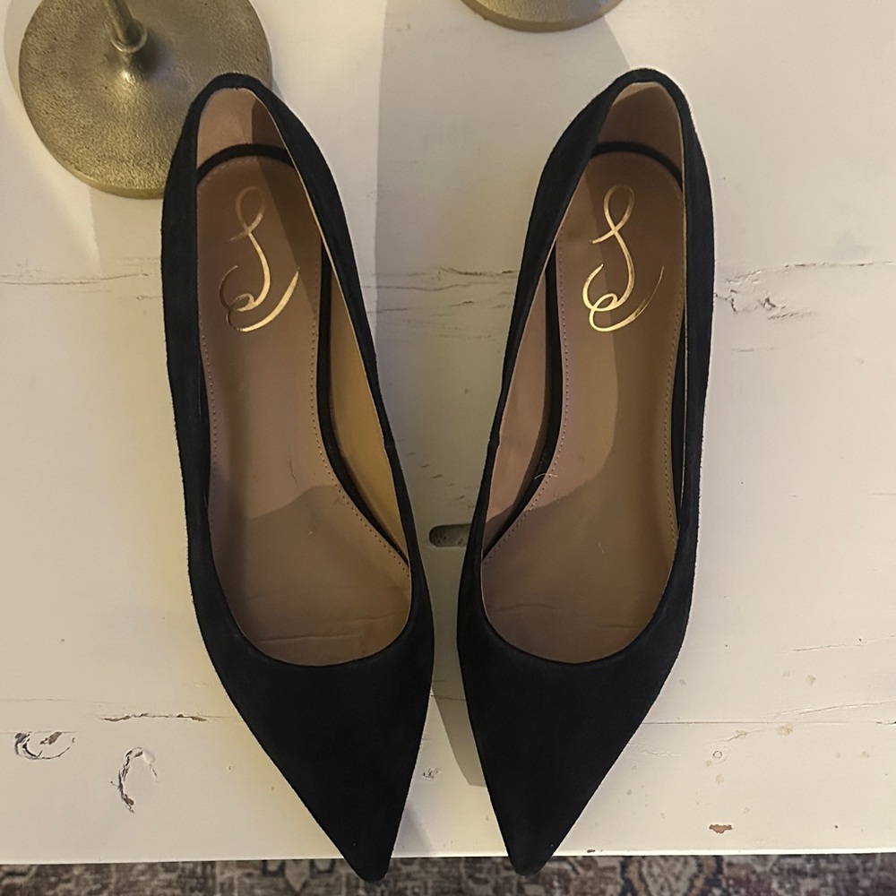 Sam Edelman Black Pointed-Toe Suede Pumps